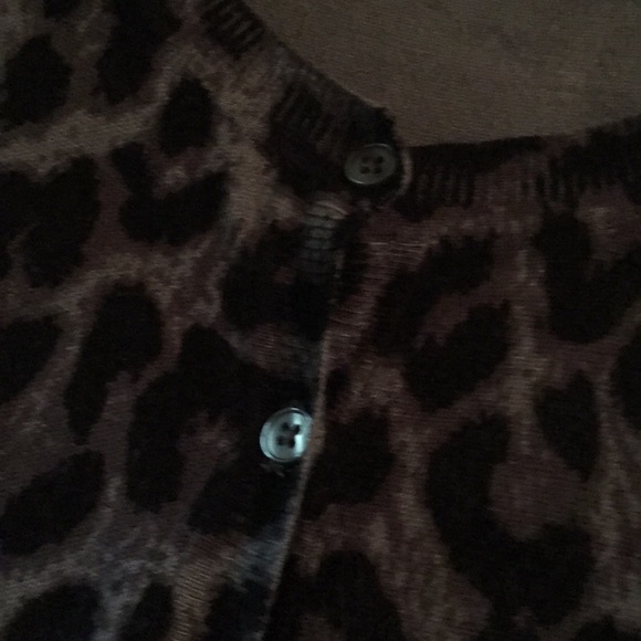 Black and grey leopard print sweater rawr - Picture 3 of 4